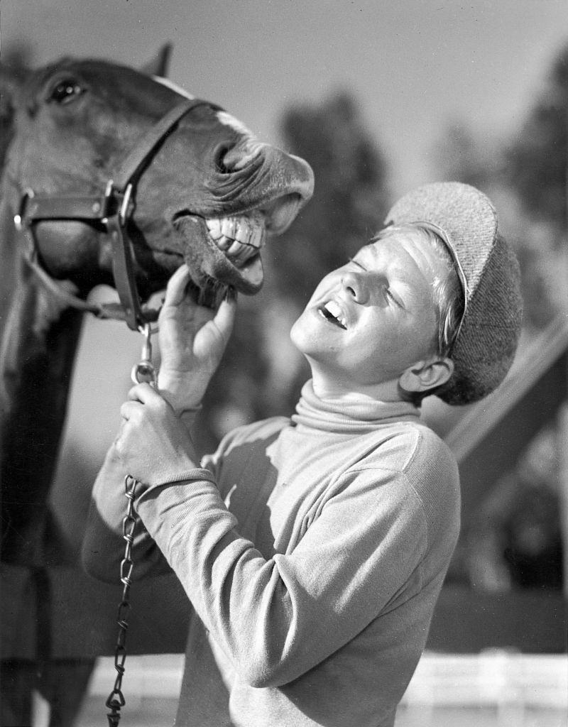 #10 Kidsstar Mickey Rooney with horse, 1930.