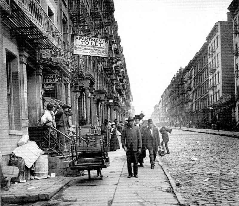 #8 Harlem in 1905 was just another overcrowded district of the NYC, without any skin color specifics.
