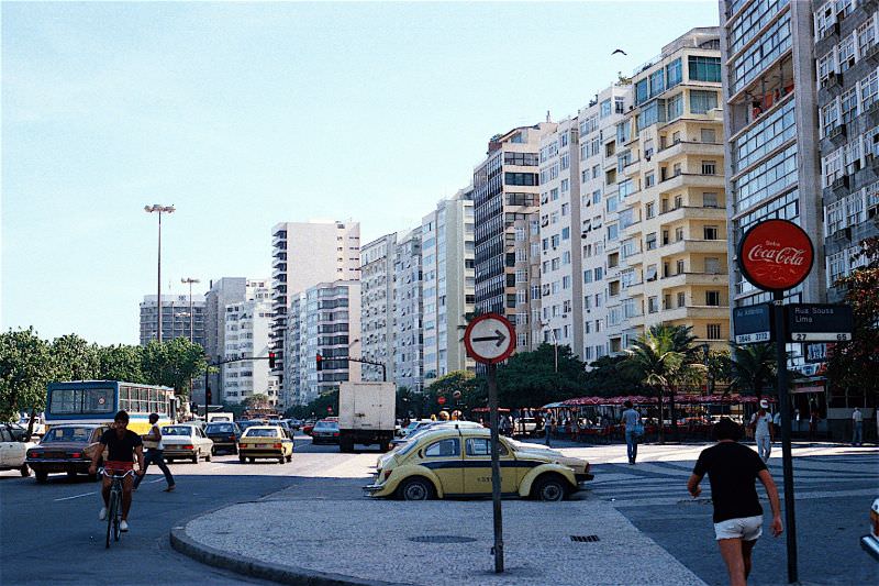 #23 VW Beetle Taxi, Av. Atlântica, Copacabana, Rio de Janeiro, 1984