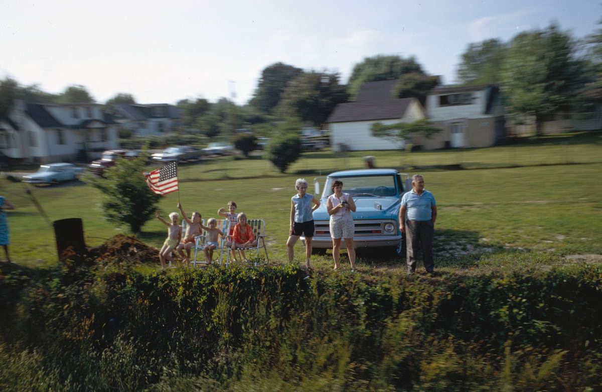 #5 Mourners paying respect to Robert F. Kennedy, June 8, 1968.