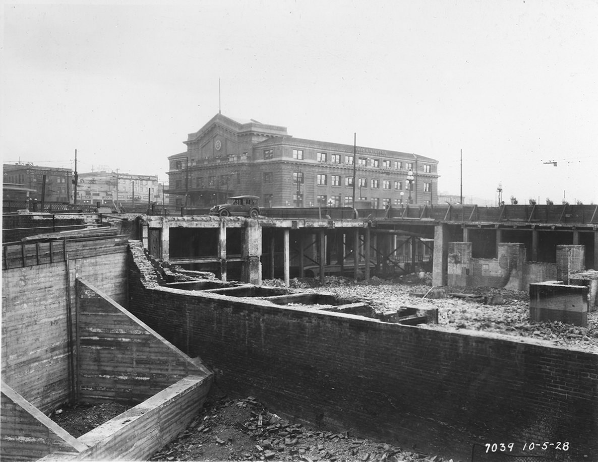 #12 Second Avenue south extension under construction, 1928