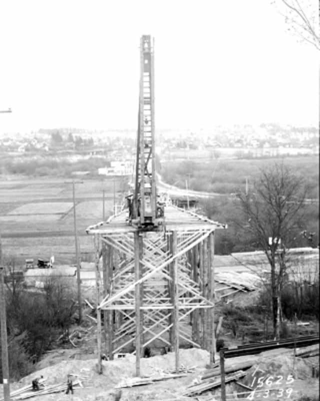 #23 45th Street Viaduct under construction, 1939