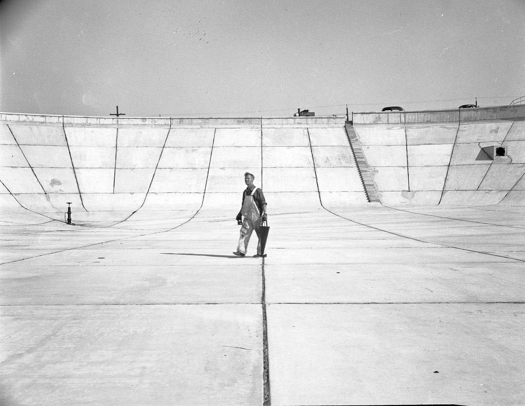 #28 Myrtle Street Reservoir under construction, 1947
