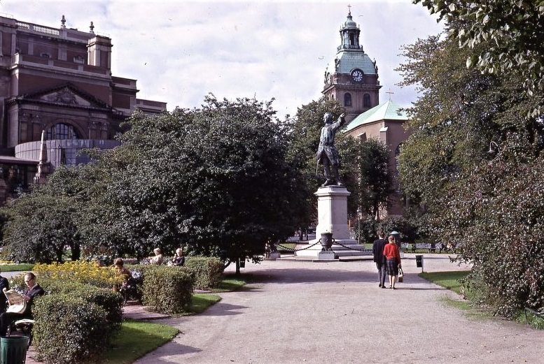 #21 Charles XII Square, Stockholm, 1960s