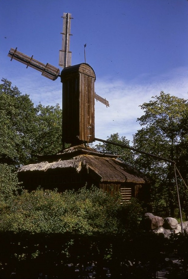 #25 Främmestad windmill, Skansen, 1960s