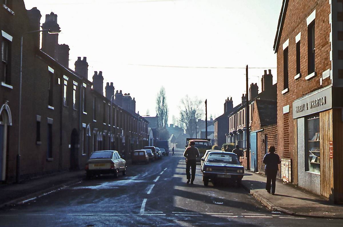 #7 Corner shop at the junction of Waterloo Road and Staveley Road, Wolverhampton on 28th December 1980.