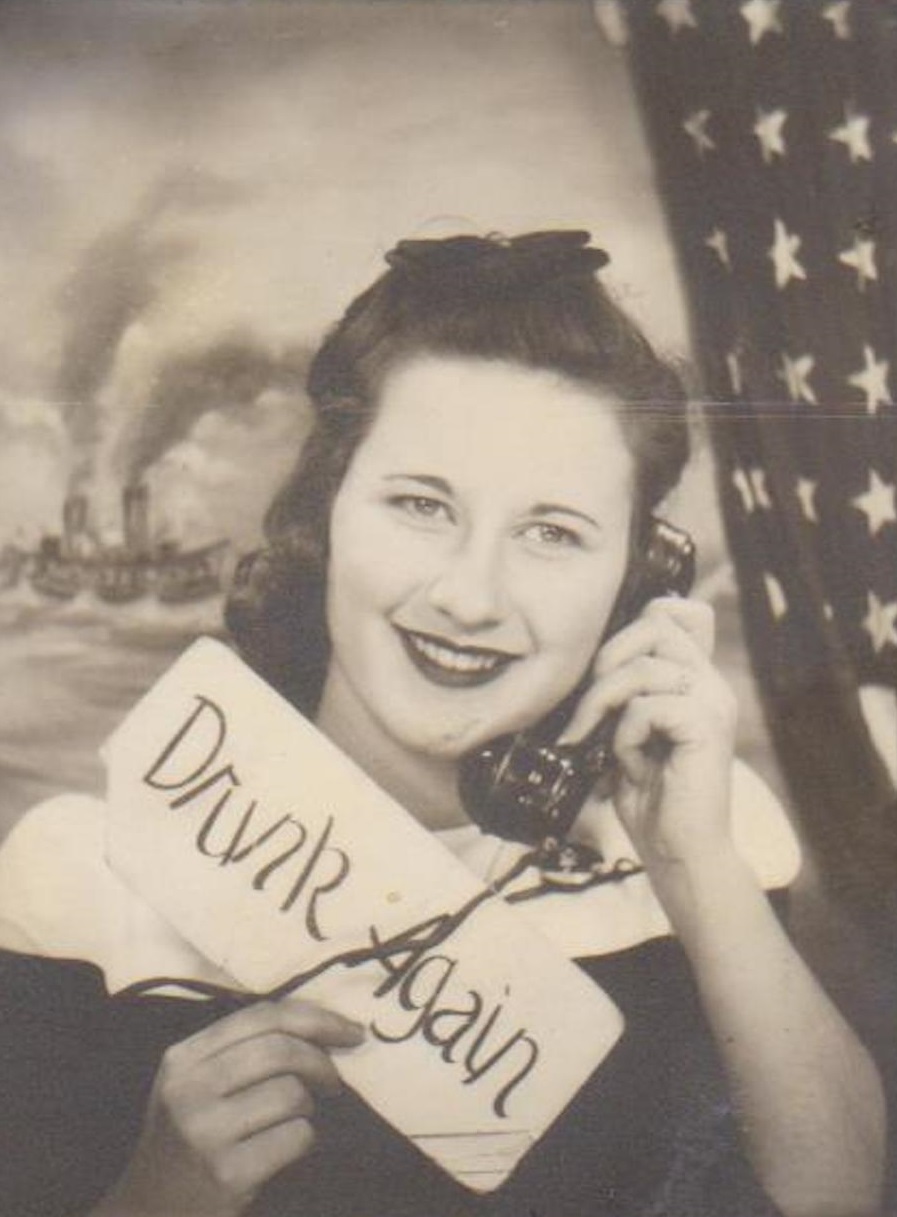 Hilarious Vintage Photos of Women Posing with Funny Objects and Signs Funny