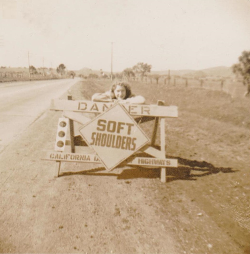 Hilarious Vintage Photos of Women Posing with Funny Objects and Signs Funny