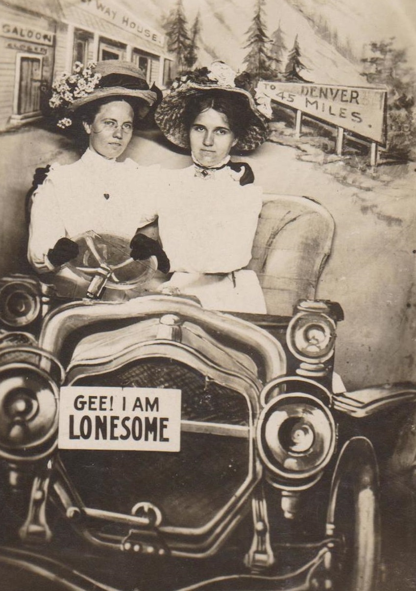 Hilarious Vintage Photos of Women Posing with Funny Objects and Signs Funny