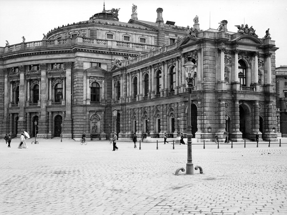 #66 Vienna Burgtheater, 1900s.