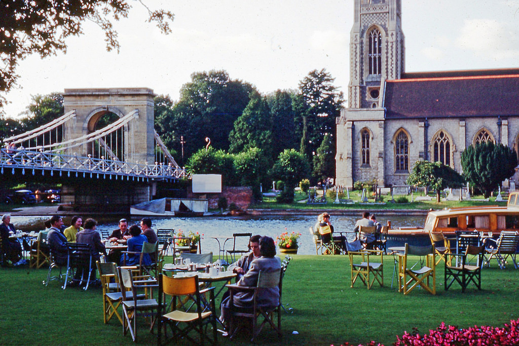 #19 River Front, Cambridge, 1952
