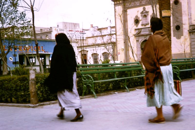 #37 Street scene, San Luis Potosí, March 1958