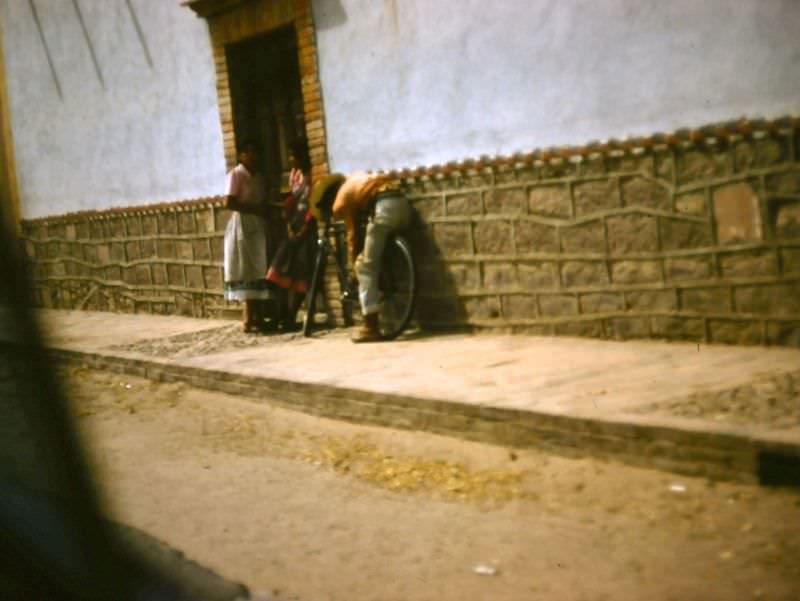 #41 Street scene, San Luis Potosí, March 1958