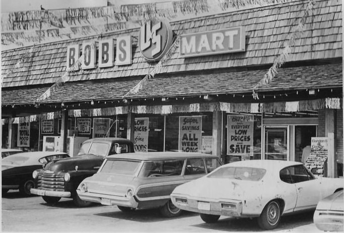 #17 Bobs Mart, 1960s.