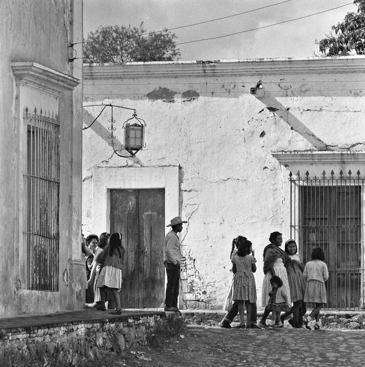 #20 Street scene in Álamos, 1960