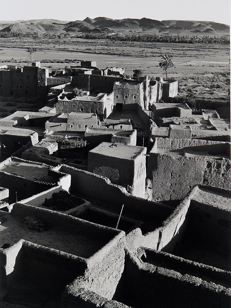 #26 Loam houses in Kasbah near Ouarzazate, Morocco, 1960.