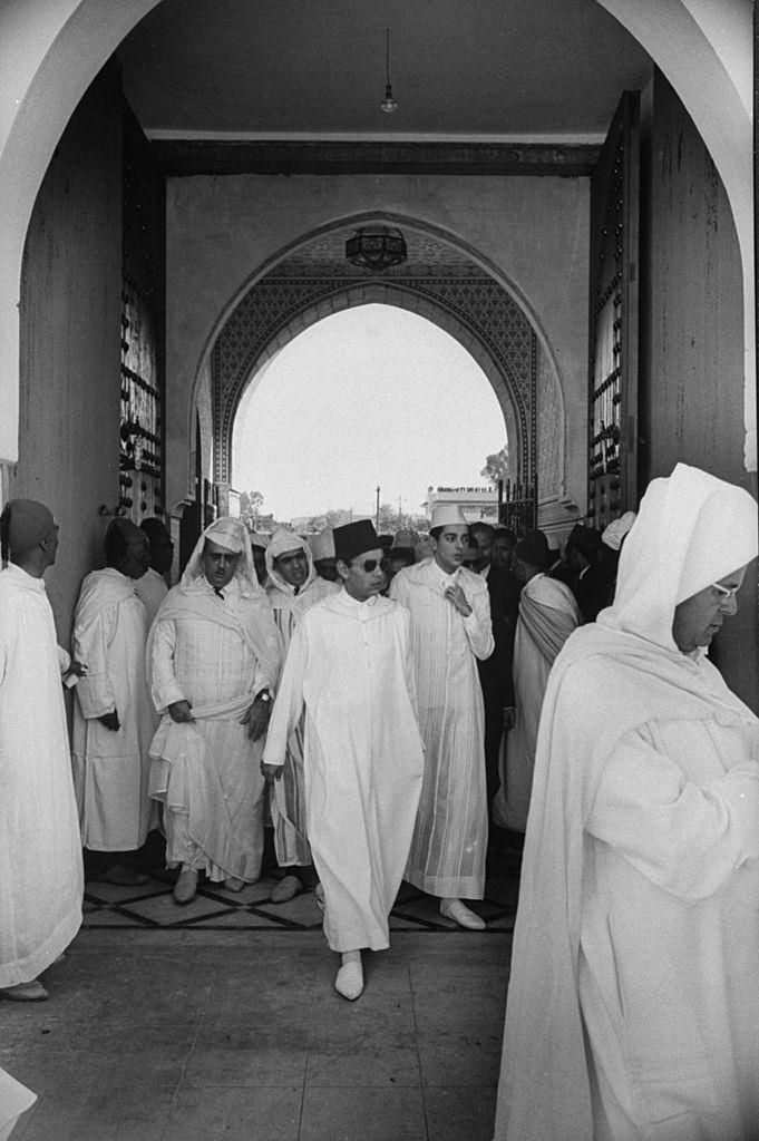 #61 Sultan Hassan Ben Mohamed during his father’s funeral, 1961.