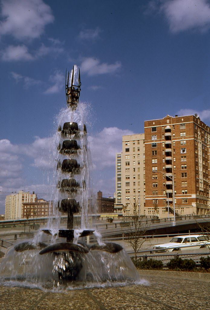 #9 Freeway fountian, April 1968