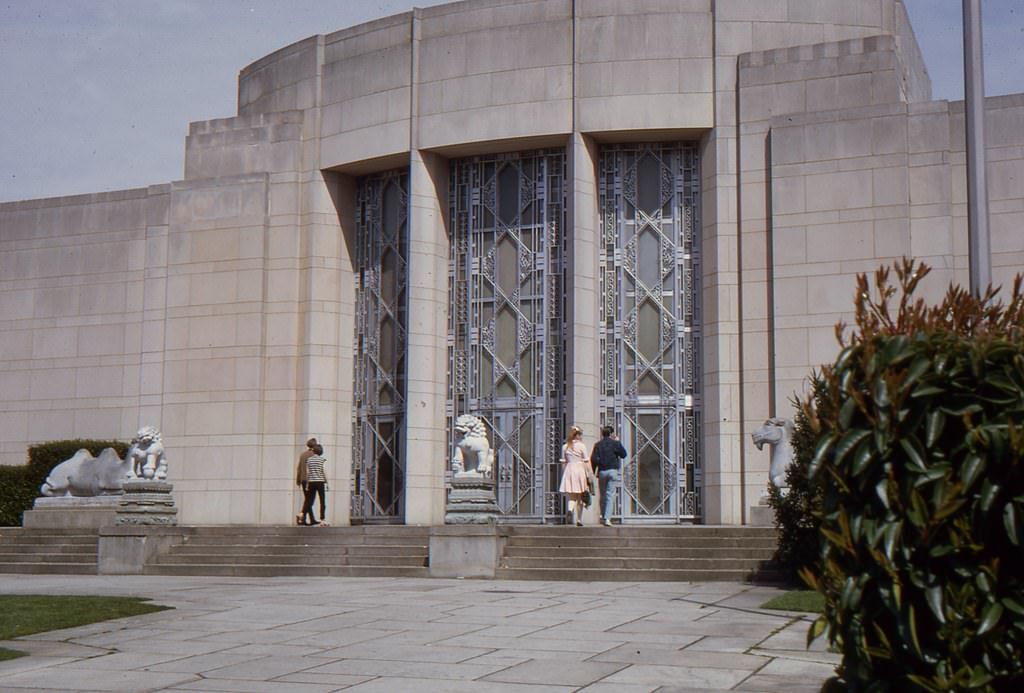 #2 Seattle art museum, May 1968