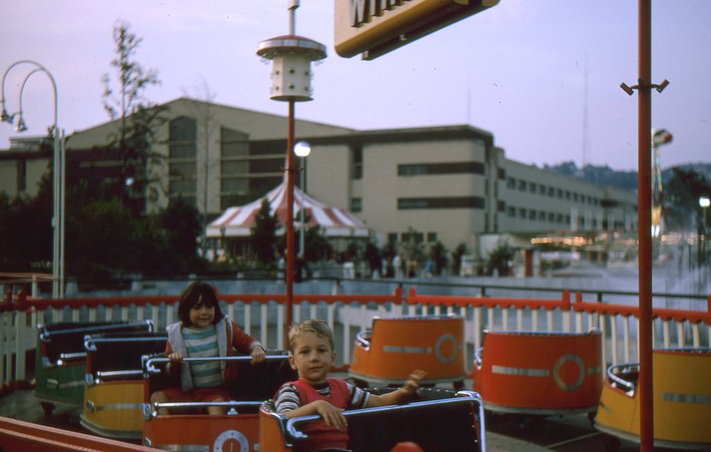 #56 Center – Child in coaster Oct 1965