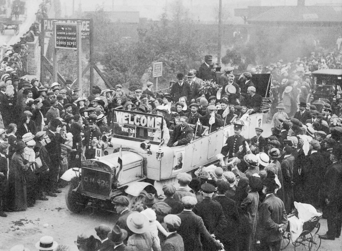 #9 Belgian refugees arrive in the Welsh town of Rhyl, 1914.