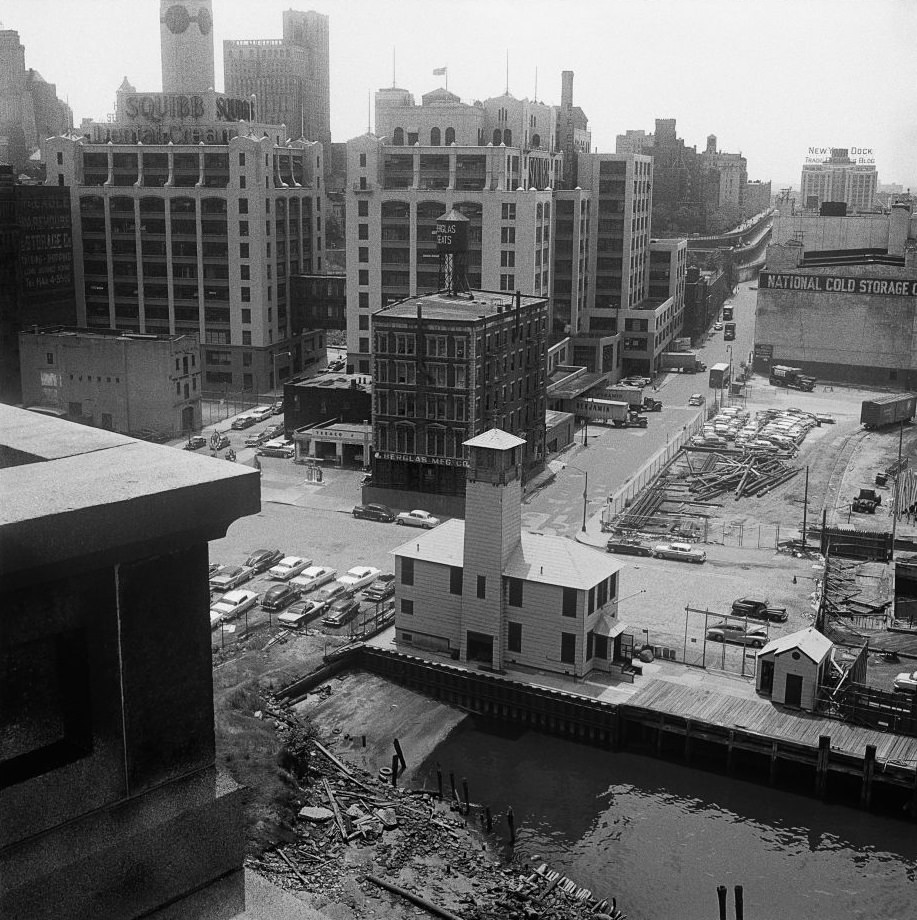 #67 The Brooklyn Ice Cream Company, on the waterfront in Brooklyn Heights, March 1958.