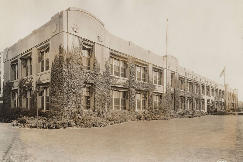 #21 Hudson Motors Administration Building, 1890s.