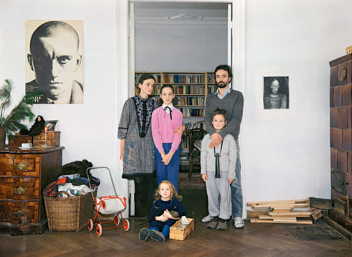 #9 From left to right: Beate (freelancer) with her daughter Henriette, her partner Matthias (freelancer) with his son Gregor, and their daughter Lilly.