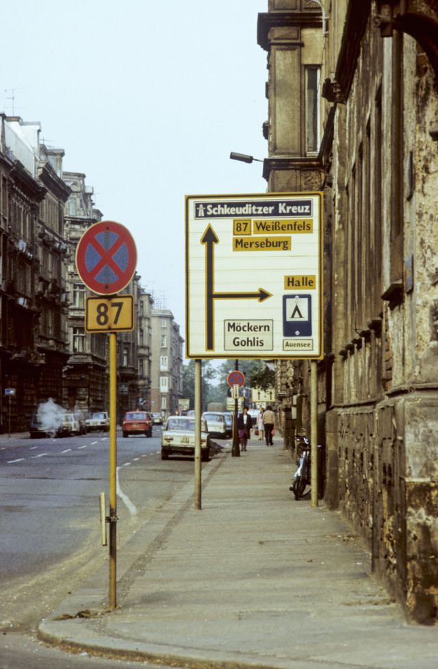 #44 Near Waldplatz, 1984