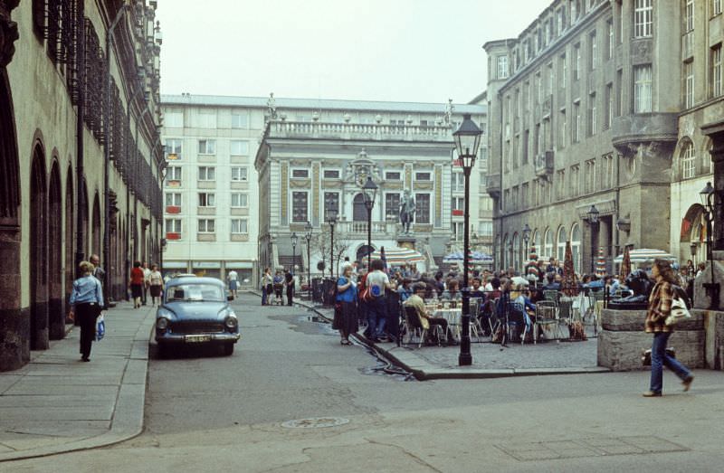 #47 Old Stock Exchange, Naschmarkt, 1984