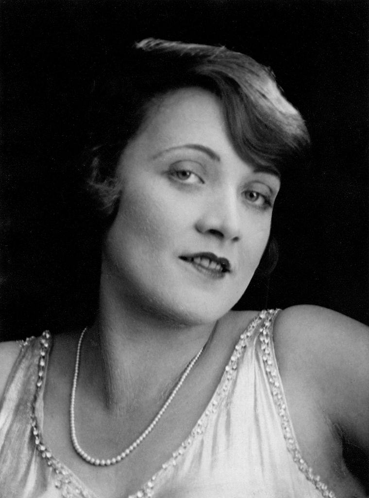 #40 Marlene Dietrich, 1927.