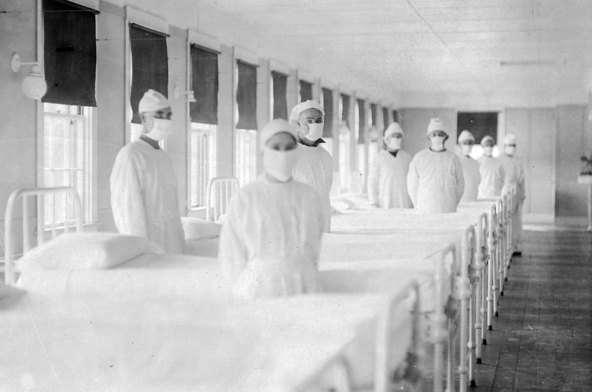 #17 U.S. Naval Hospital. Corpsmen in cap and gown ready to attend patients in influenza ward. Mare Island, California.