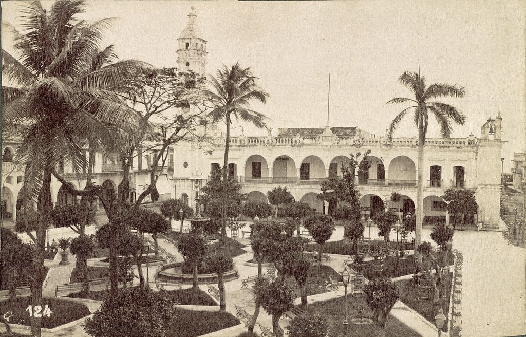 #11 Palace and Square, Veracruz, 1855.