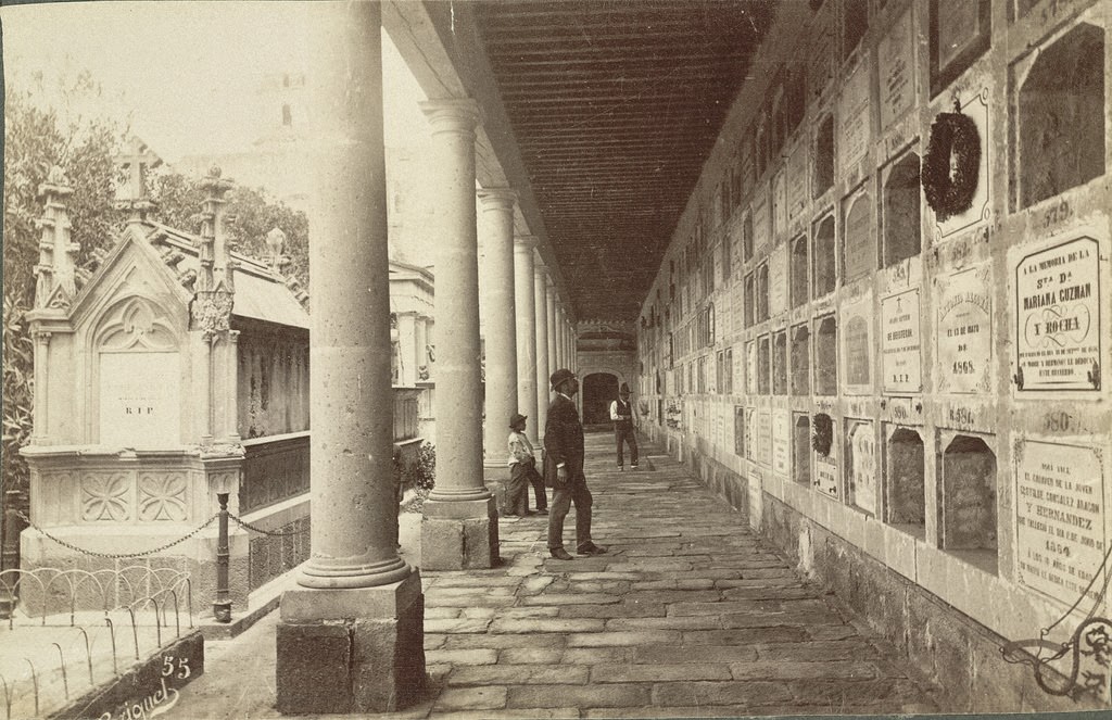 #33 San Fernando Cemetery. Mexico City, 1855