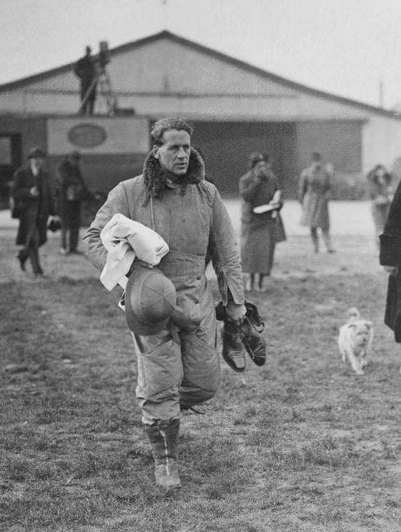 #3 Lord Clydesdale heads to his plane as the expedition sets out from England.