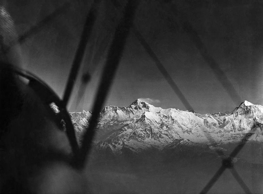 #9 Everest and Makalu, seen from the south.