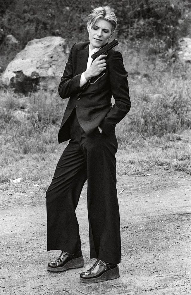 #4 David Bowie in Ola Hudson suit on the set of The Man Who Fell To Earth, New Mexico