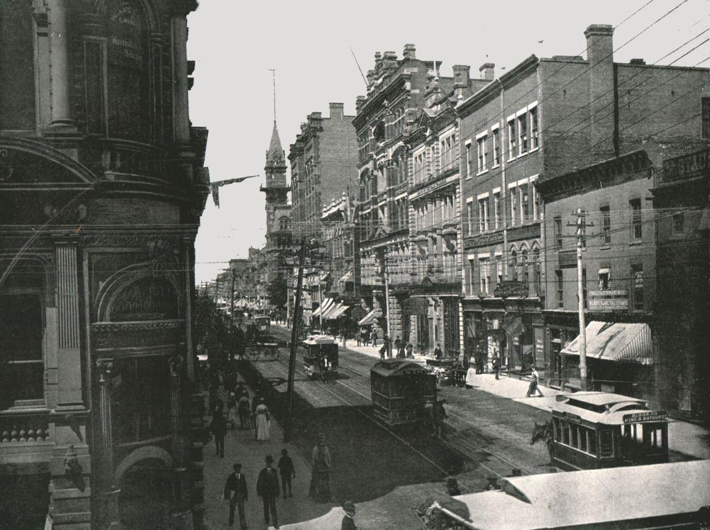 #4 King Street looking west, Toronto, 1895.