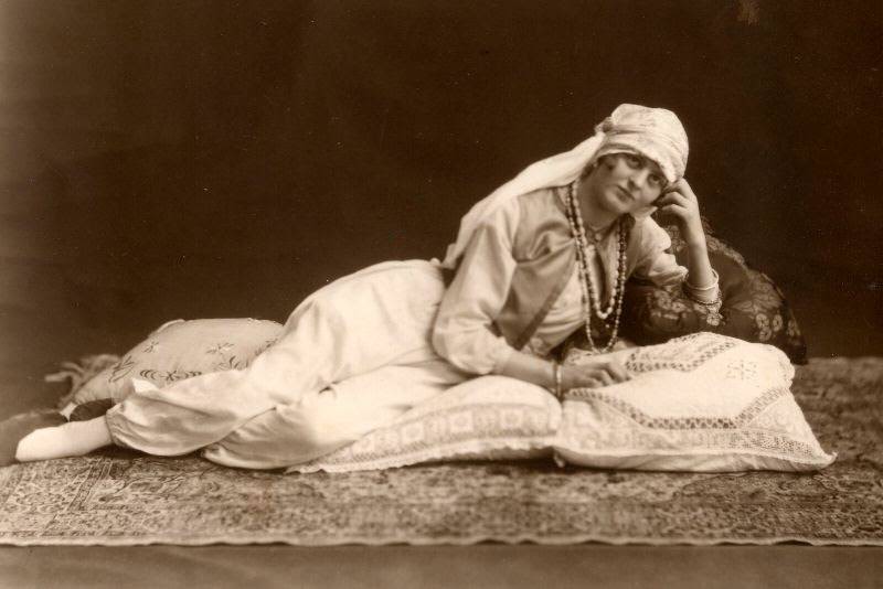 #1 Arab lady