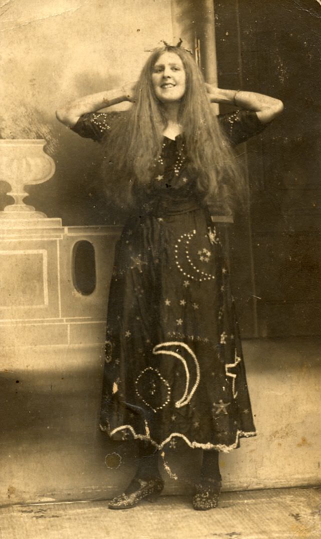 #23 Lady dressed up as the moon and the stars