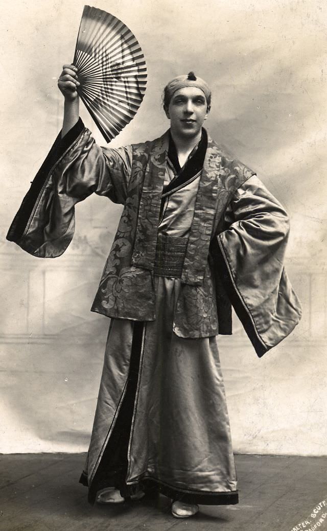 #31 Man dressed as a Chinaman