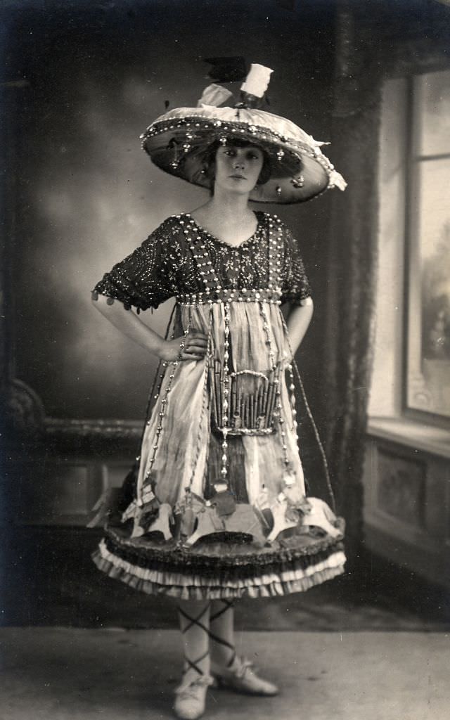 #43 Woman dressed as a carousel