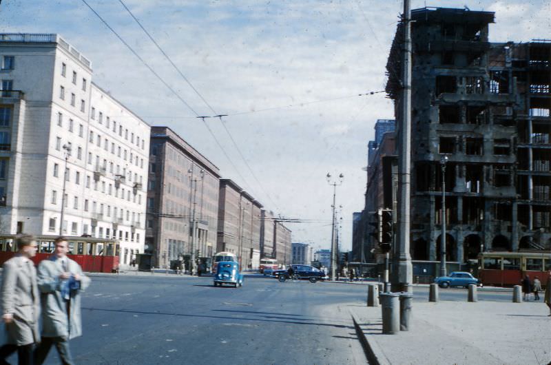 #21 Świętokrzystka Street/ Marszałkowska Street