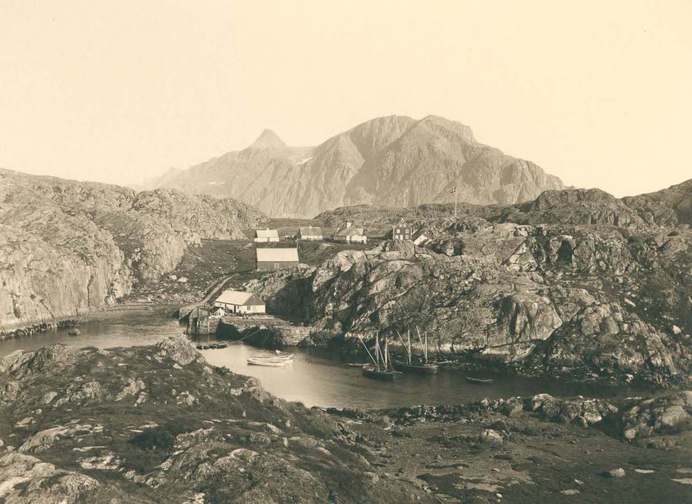 #10 The town of Sisimiut, 1890s
