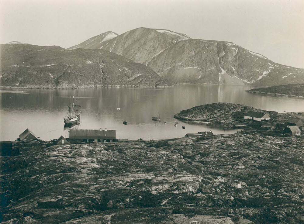 #8 The town of Qeqertarsuaq, 1890s