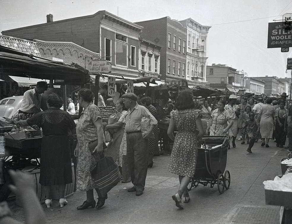 #14 Brooklyn Push Cart Market, 1951.