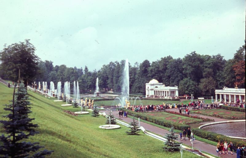 #80 Samson Fountain in Peterhof, 1963