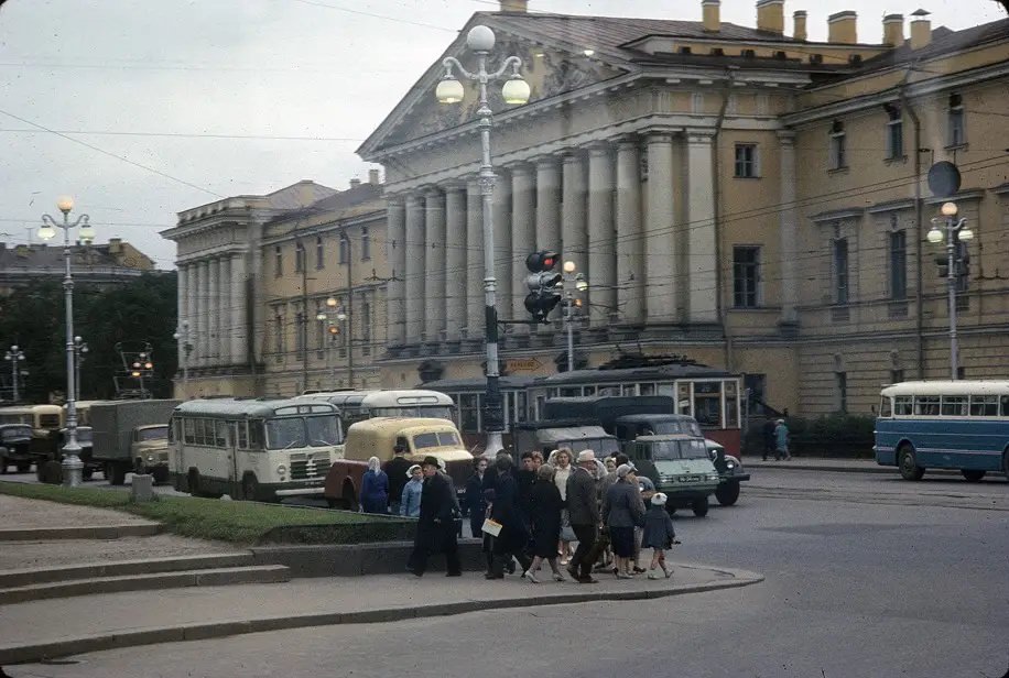 #75 A square in the center of St. Petersburg