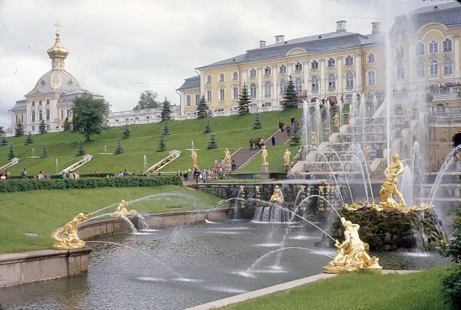 #77 The Grand Cascade at Peterhof.