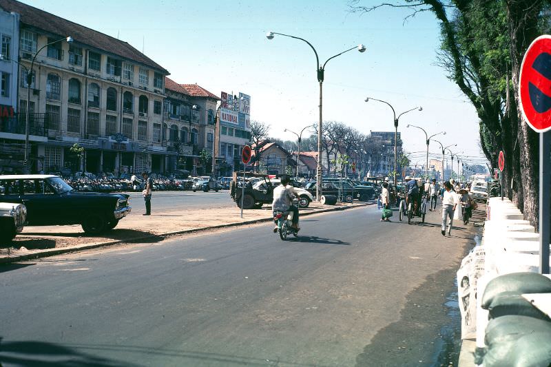 #50 Saigon street scenes, 1968
